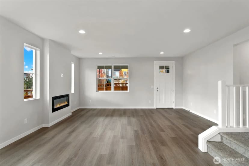 Property photo for 9713 5th Lane Sw #80, Seattle photo 4