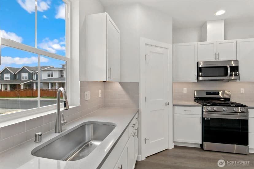 Property photo for 9713 5th Lane Sw #80, Seattle photo 13