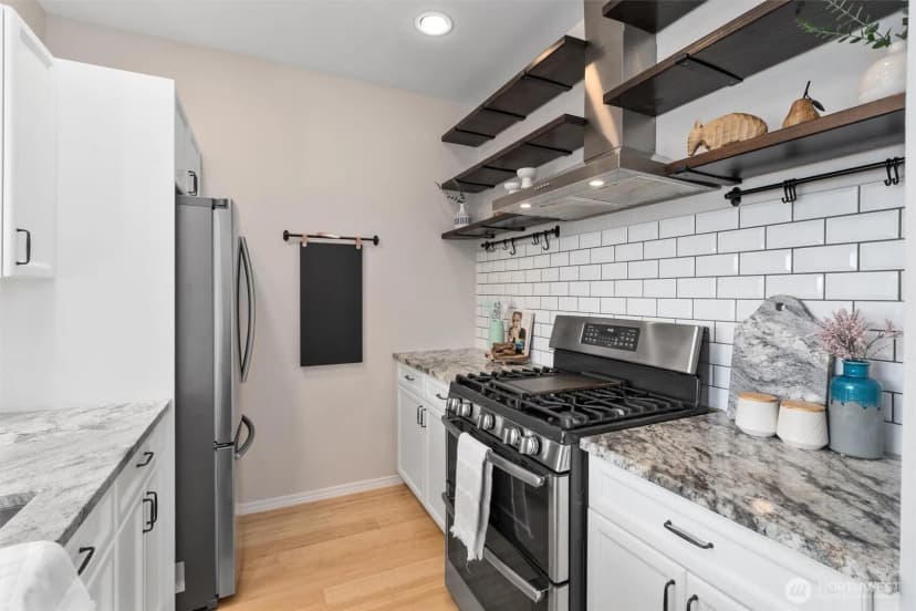 Property photo for 8808 Redmond Woodinville Road Ne #c202, Redmond photo 13