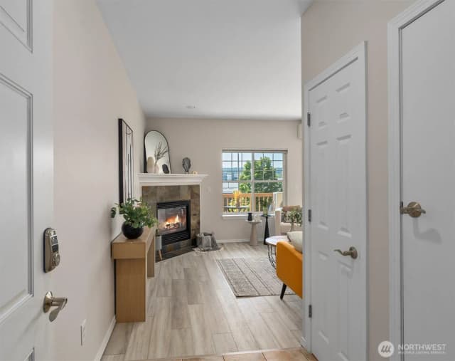 Property photo for 8808 Redmond Woodinville Road Ne #c202, Redmond photo 4