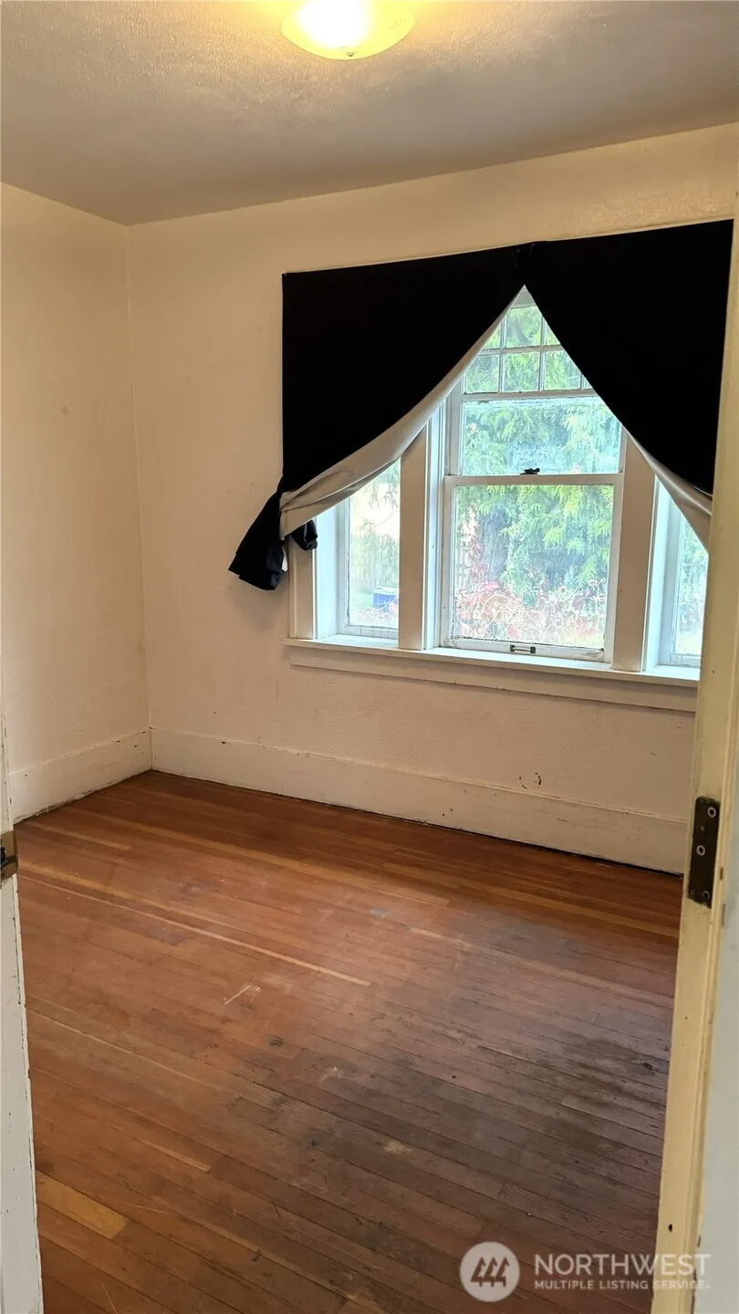 Property photo for 528 Cascade Street, Wenatchee photo 10