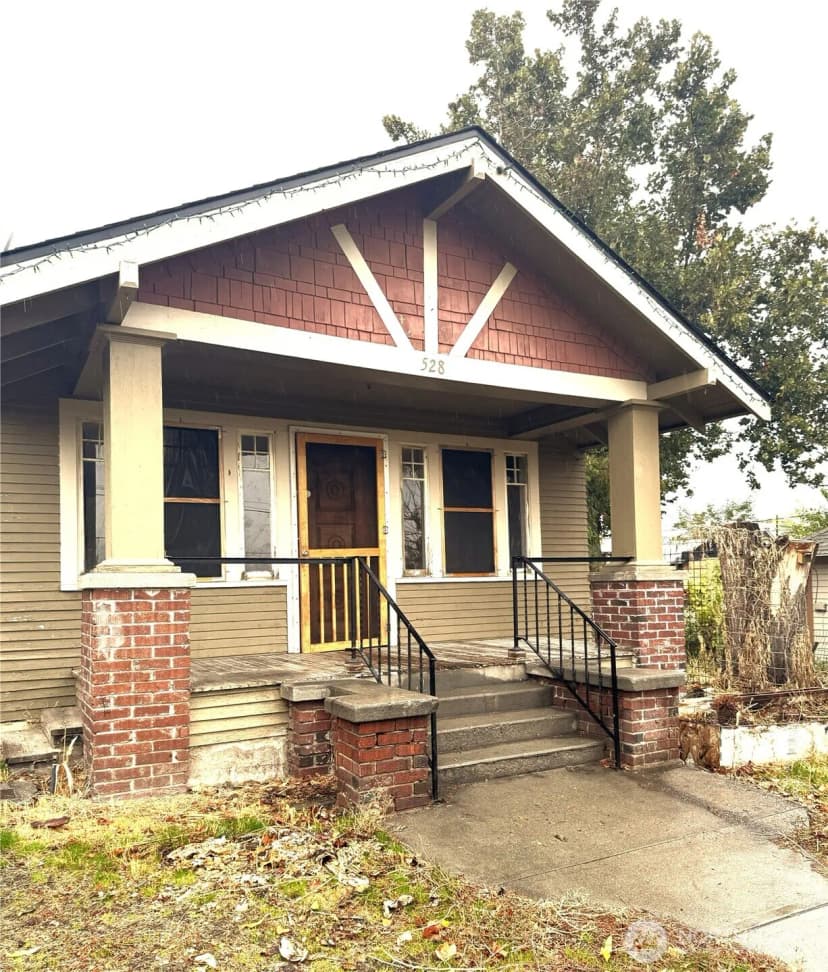 Property photo for 528 Cascade Street, Wenatchee