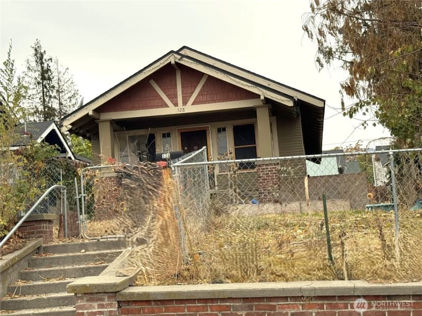Property photo for 528 Cascade Street, Wenatchee photo 4