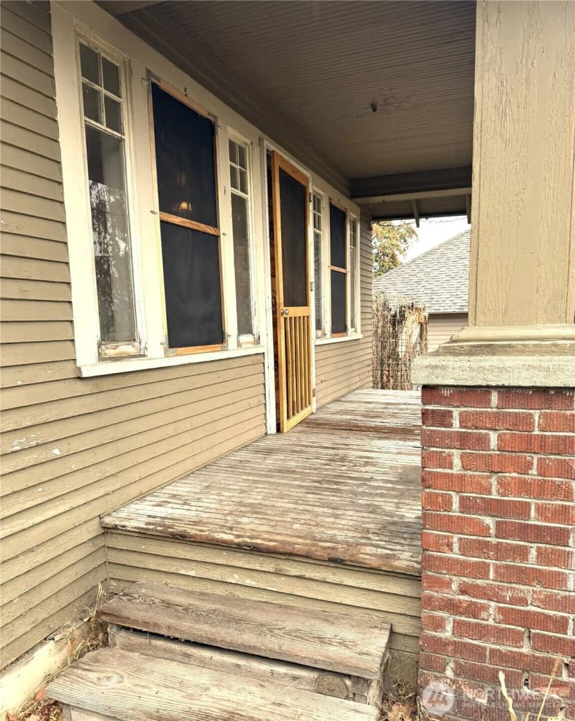 Property photo for 528 Cascade Street, Wenatchee photo 16