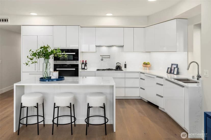 Property photo for 1250 Alki Avenue Sw #2a, Seattle photo 11