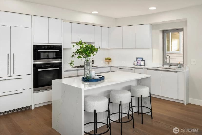 Property photo for 1250 Alki Avenue Sw #2a, Seattle photo 10