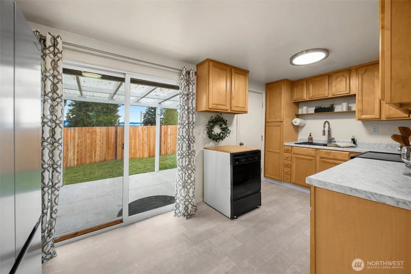 Property photo for 5711 Lombard Avenue #1, Everett photo 11