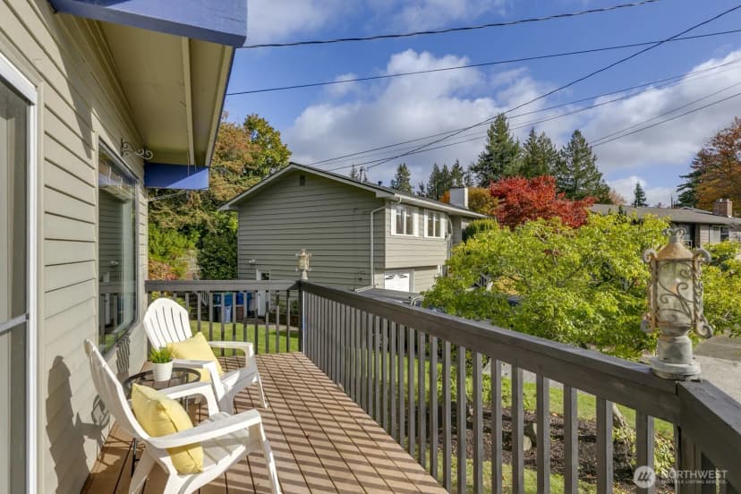 Property photo for 19306 73rd Place W, Lynnwood photo 3
