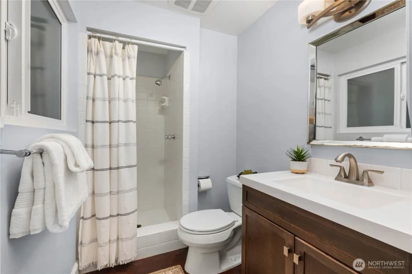 Property photo for 4817 91st Avenue Se, Mercer Island photo 25