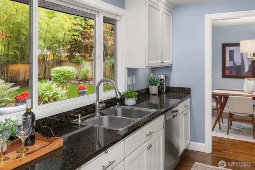 Property photo for 4817 91st Avenue Se, Mercer Island photo 11