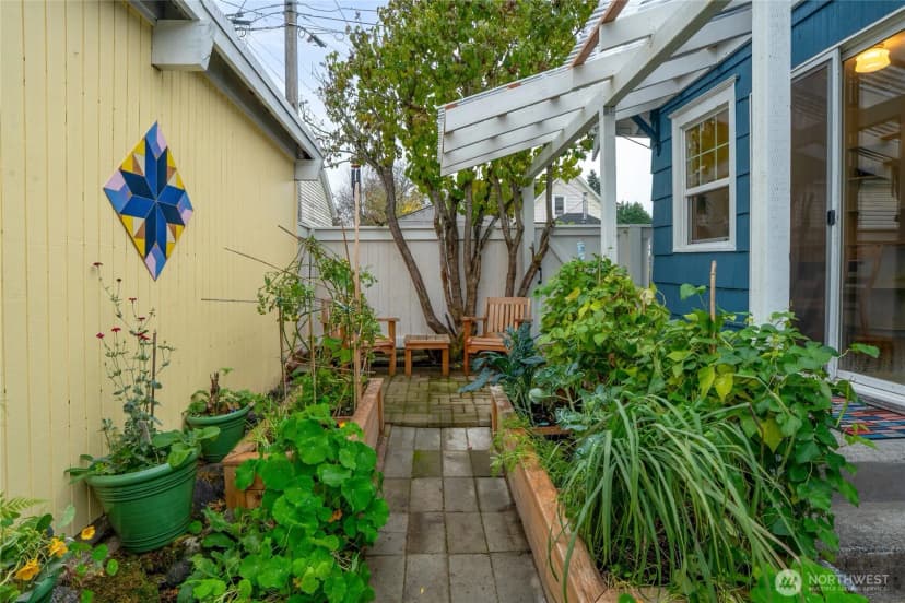 Property photo for 858 S 41st Street, Tacoma photo 24