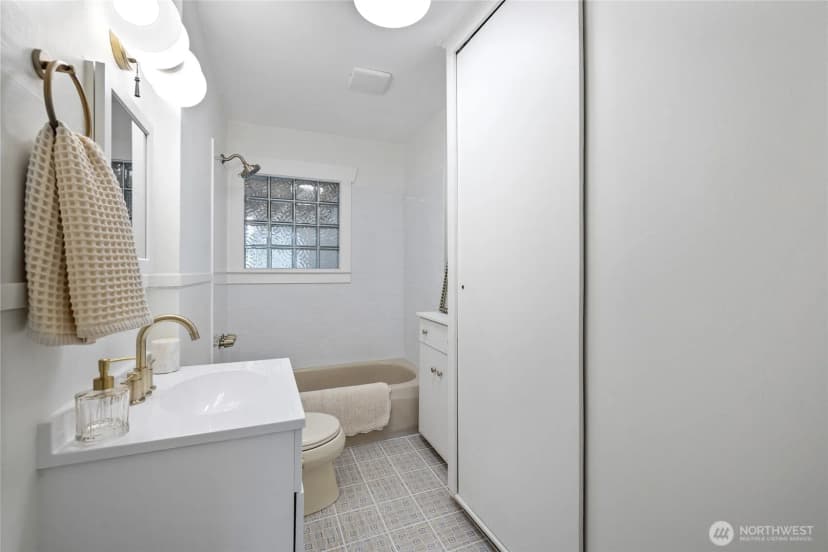 Property photo for 858 S 41st Street, Tacoma photo 18