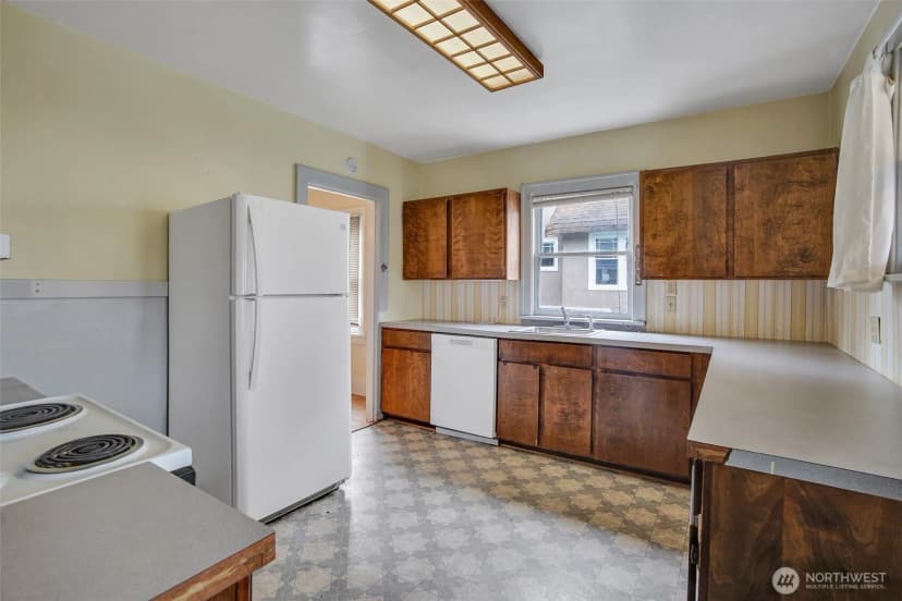 Property photo for 811 N L Street, Tacoma photo 11