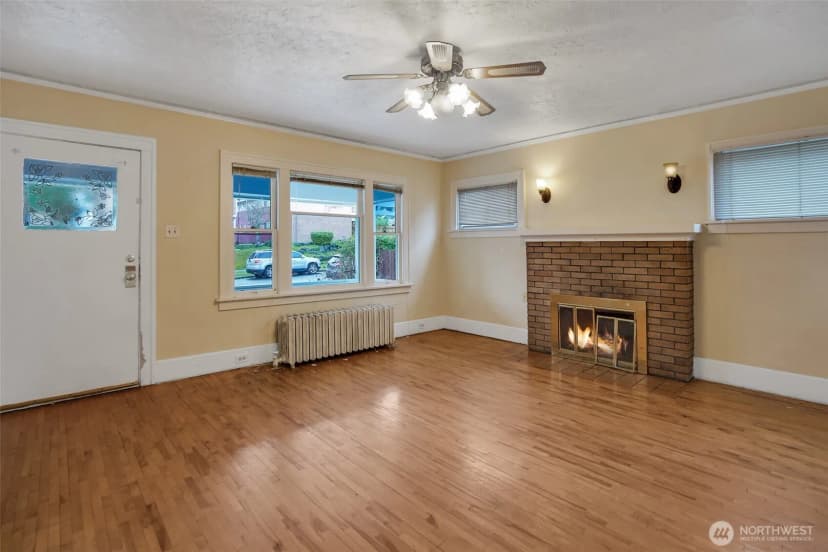 Property photo for 811 N L Street, Tacoma photo 9
