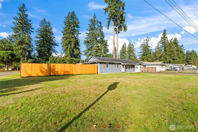 Property photo for 11910 Denny Avenue Nw, Port Orchard photo 4