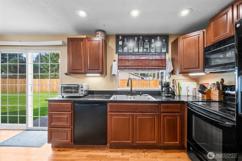Property photo for 11910 Denny Avenue Nw, Port Orchard photo 13