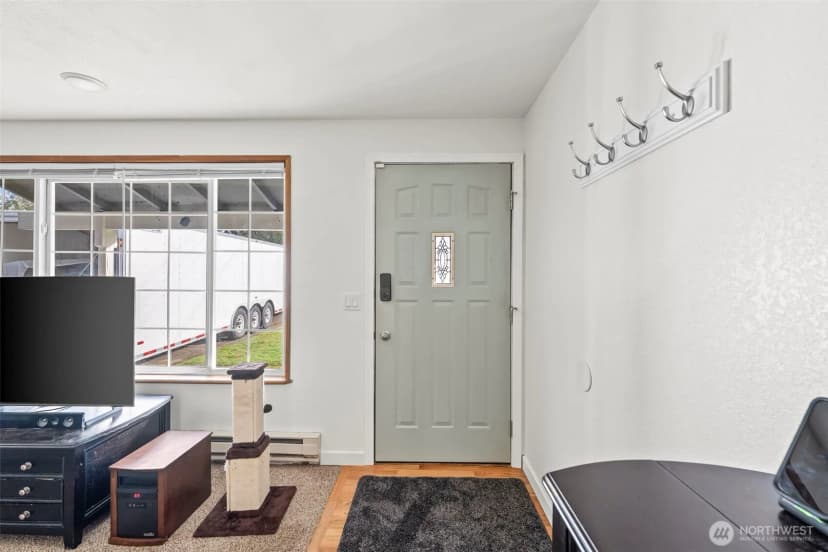 Property photo for 11910 Denny Avenue Nw, Port Orchard photo 5