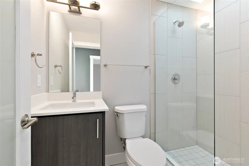 Property photo for 5030 Puget Boulevard Sw, Seattle photo 24