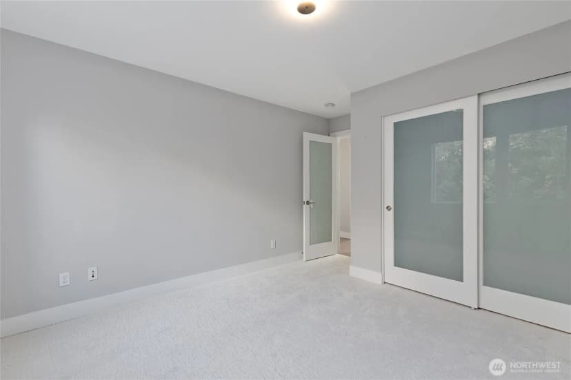 Property photo for 5030 Puget Boulevard Sw, Seattle photo 19