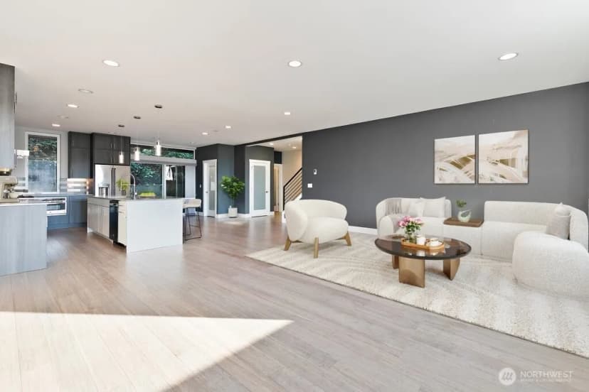 Property photo for 5030 Puget Boulevard Sw, Seattle photo 10