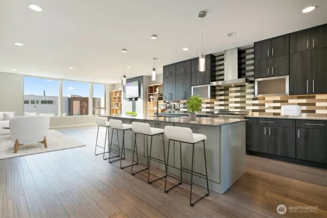 Property photo for 5030 Puget Boulevard Sw, Seattle photo 5