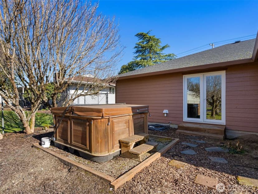 Property photo for 2142 Lewis River Road, Woodland photo 33