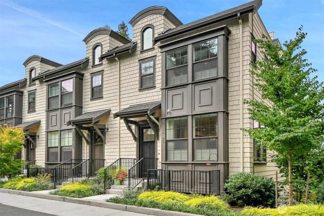 Property photo for 2130 10th Street W #28, Seattle