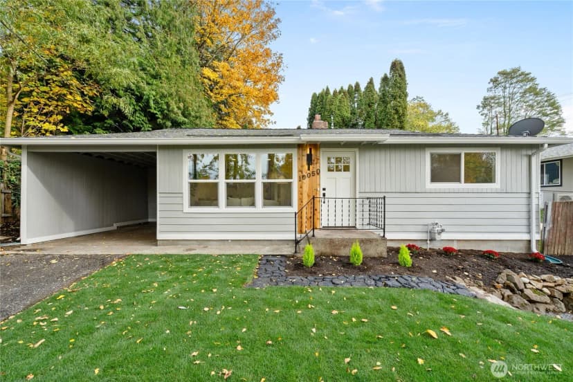 Property photo for 10050 12th Avenue Sw, Seattle