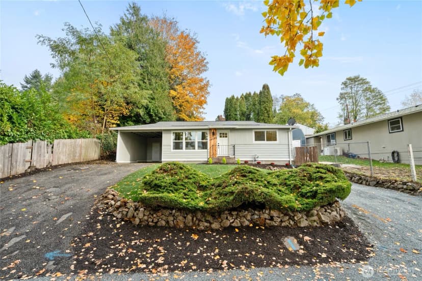 Property photo for 10050 12th Avenue Sw, Seattle photo 28