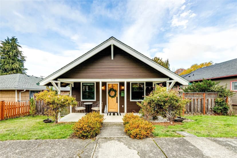 Property photo for 917 E 9th Street, Port Angeles