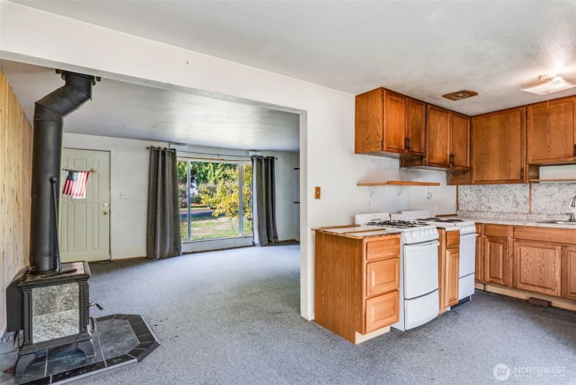 Property photo for 33526 18th Avenue S, Federal Way photo 5