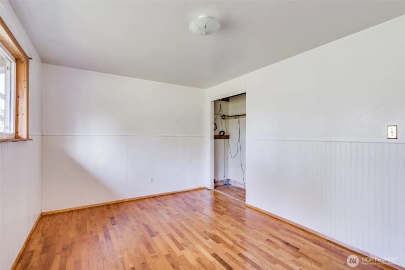 Property photo for 33526 18th Avenue S, Federal Way photo 13