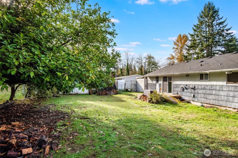 Property photo for 33526 18th Avenue S, Federal Way photo 23