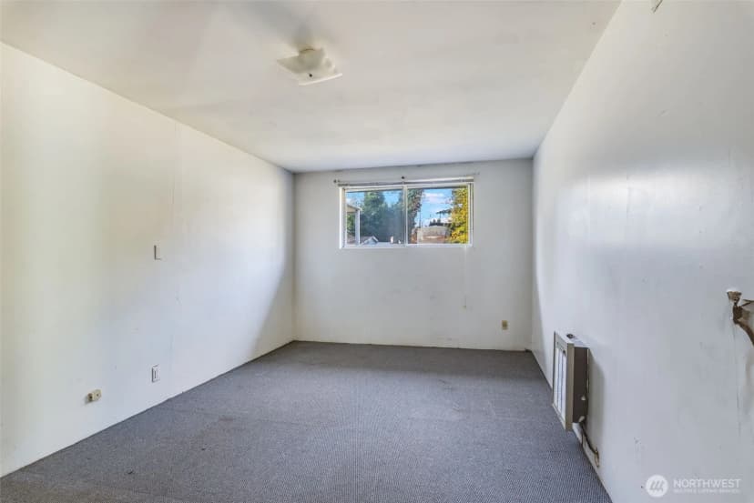 Property photo for 33526 18th Avenue S, Federal Way photo 9
