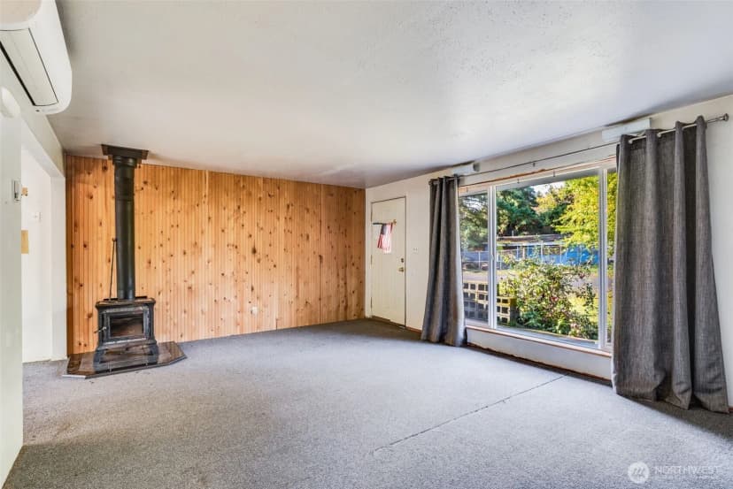 Property photo for 33526 18th Avenue S, Federal Way photo 2