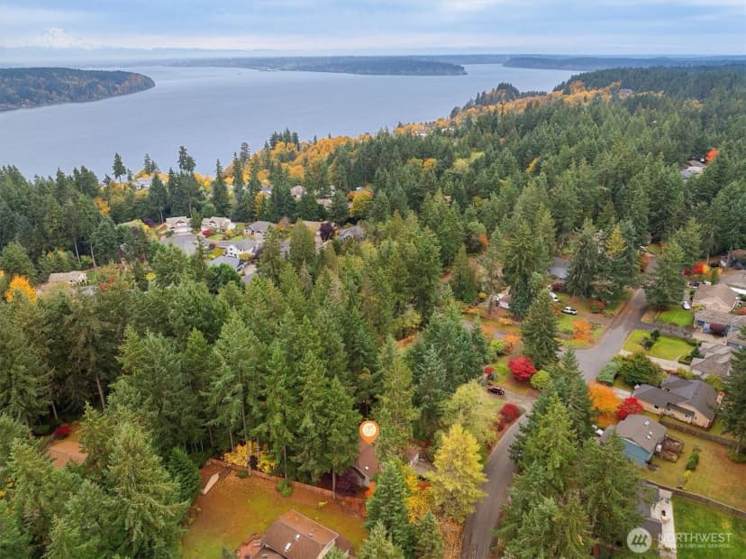 Property photo for 11823 15th Avenue Nw, Gig Harbor photo 38
