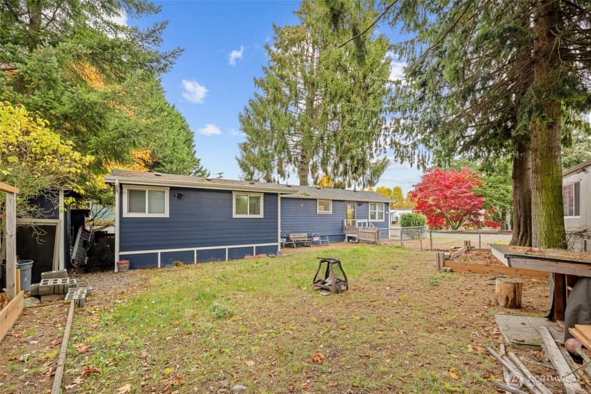 Property photo for 1645 S 272nd Street #13, Federal Way photo 3