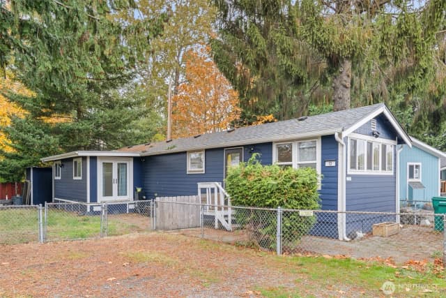 Property photo for 1645 S 272nd Street #13, Federal Way photo 2