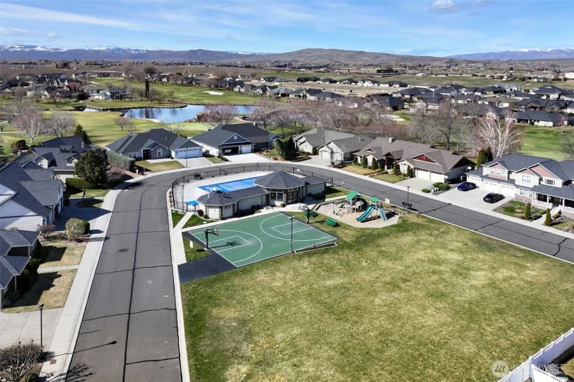 Property photo for 2210 S 96th Avenue, Yakima photo 39