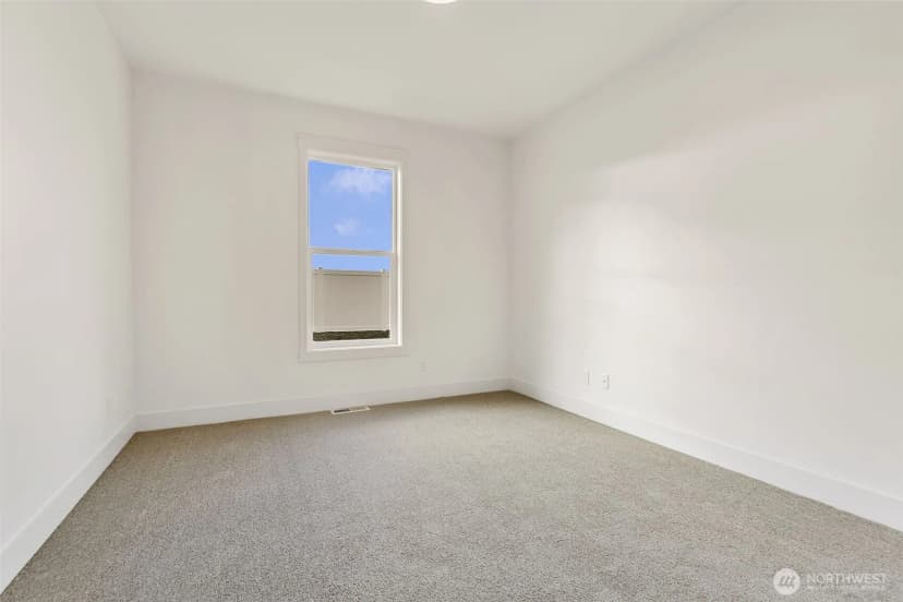 Property photo for 2210 S 96th Avenue, Yakima photo 27