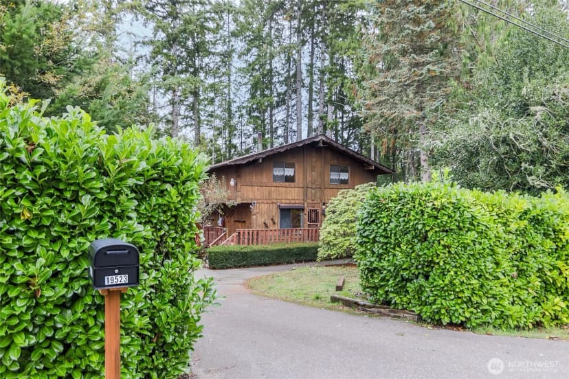 Property photo for 19523 17th Street Sw, Lakebay photo 2