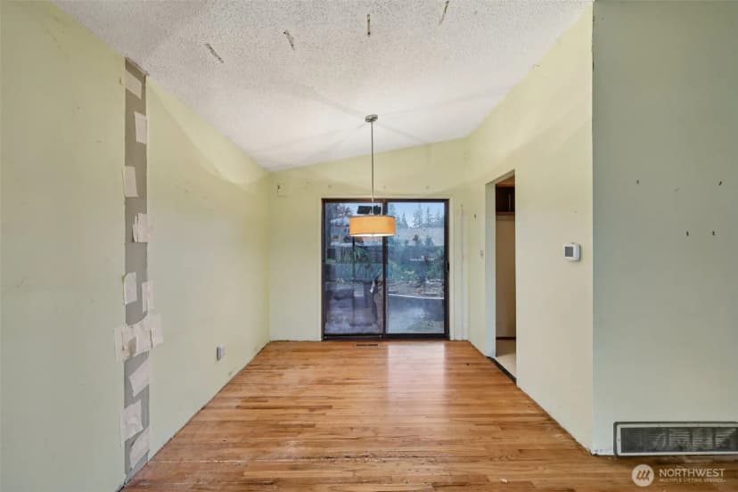 Property photo for 15424 Se 7th Place, Bellevue photo 6