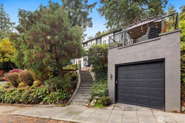 Property photo for 445 36th Avenue, Seattle photo 4