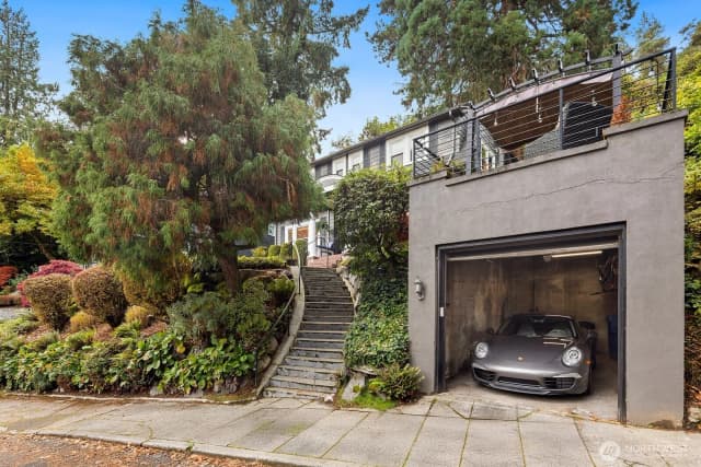Property photo for 445 36th Avenue, Seattle photo 3