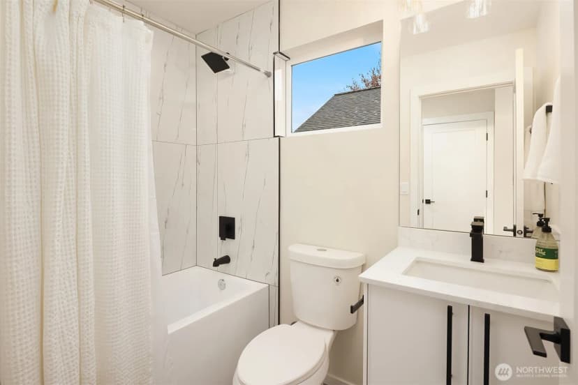 Property photo for 2842 Nw 62nd Street, Seattle photo 5