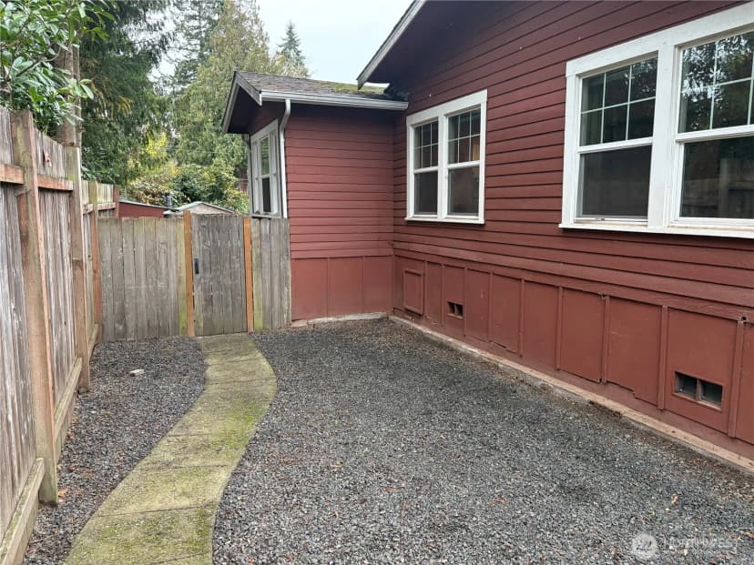 Property photo for 6715 Ne Pine Street, Suquamish photo 7