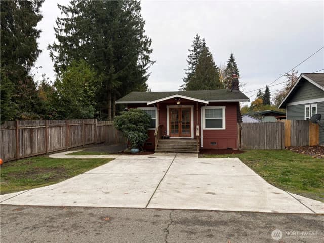 Property photo for 6715 Ne Pine Street, Suquamish photo 3