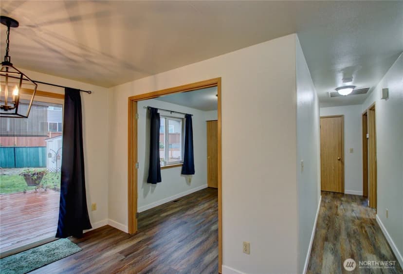 Property photo for 17728 27th Avenue Ne, Marysville photo 22