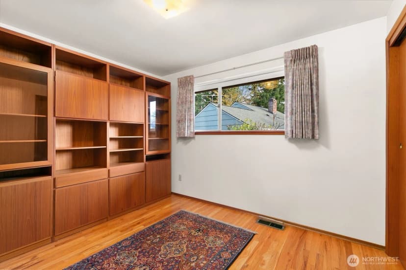 Property photo for 11838 18th Avenue Sw, Burien photo 16