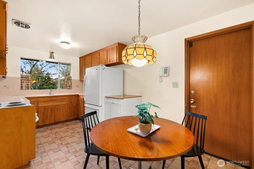 Property photo for 11838 18th Avenue Sw, Burien photo 11